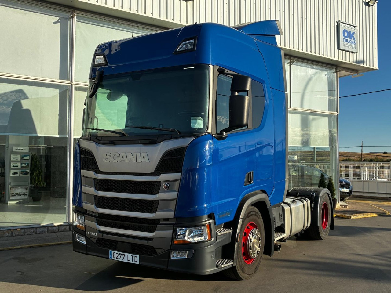 Cabeza Tractora Scania R450 AUTOMATICO-INTARDER - Tractor unit: picture 1 Cabeza Tractora Scania R450 AUTOMATICO-INTARDER - Tractor unit: picture 1