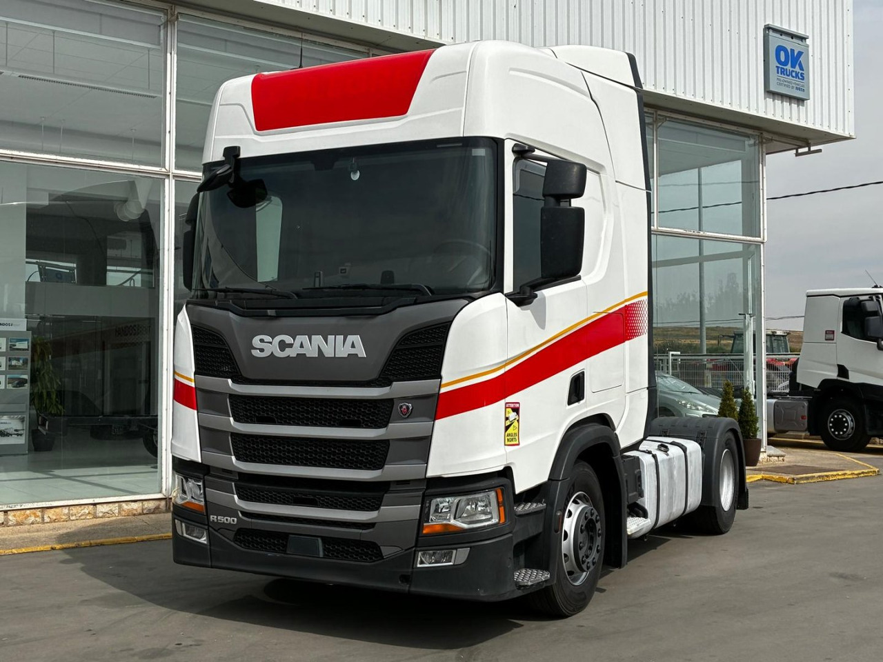 Cabeza Tractora Scania R500 AUTOMATICO-INTARDER - Tractor unit: picture 1 Cabeza Tractora Scania R500 AUTOMATICO-INTARDER - Tractor unit: picture 1