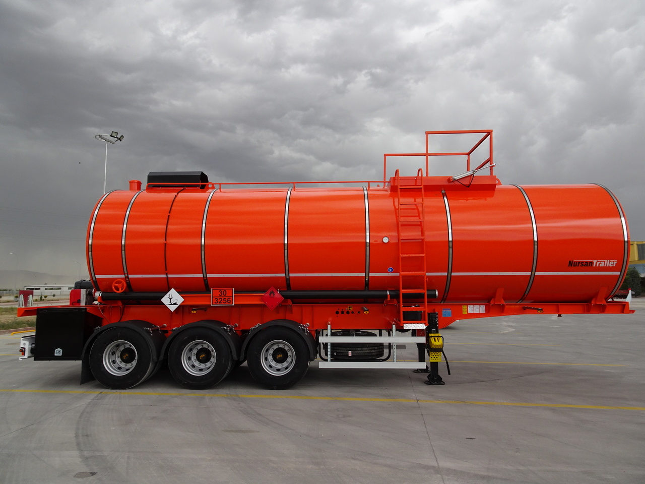 New Tank semi-trailer for transportation of bitumen NURSAN ASPHALT INSULATED BITUMEN TANKER: picture 6
