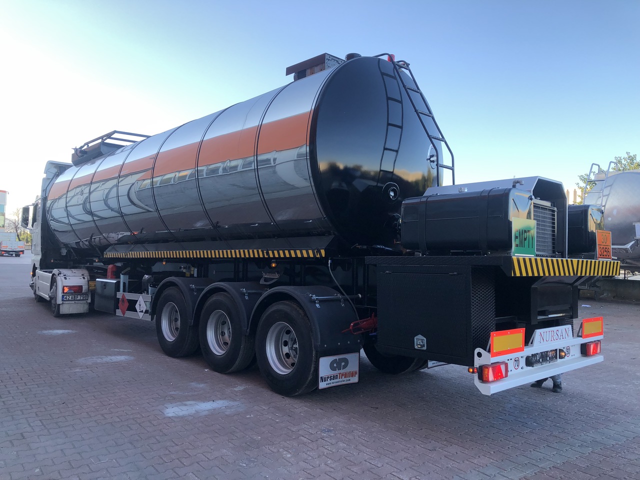 New Tank semi-trailer for transportation of bitumen NURSAN ASPHALT INSULATED BITUMEN TANKER: picture 11