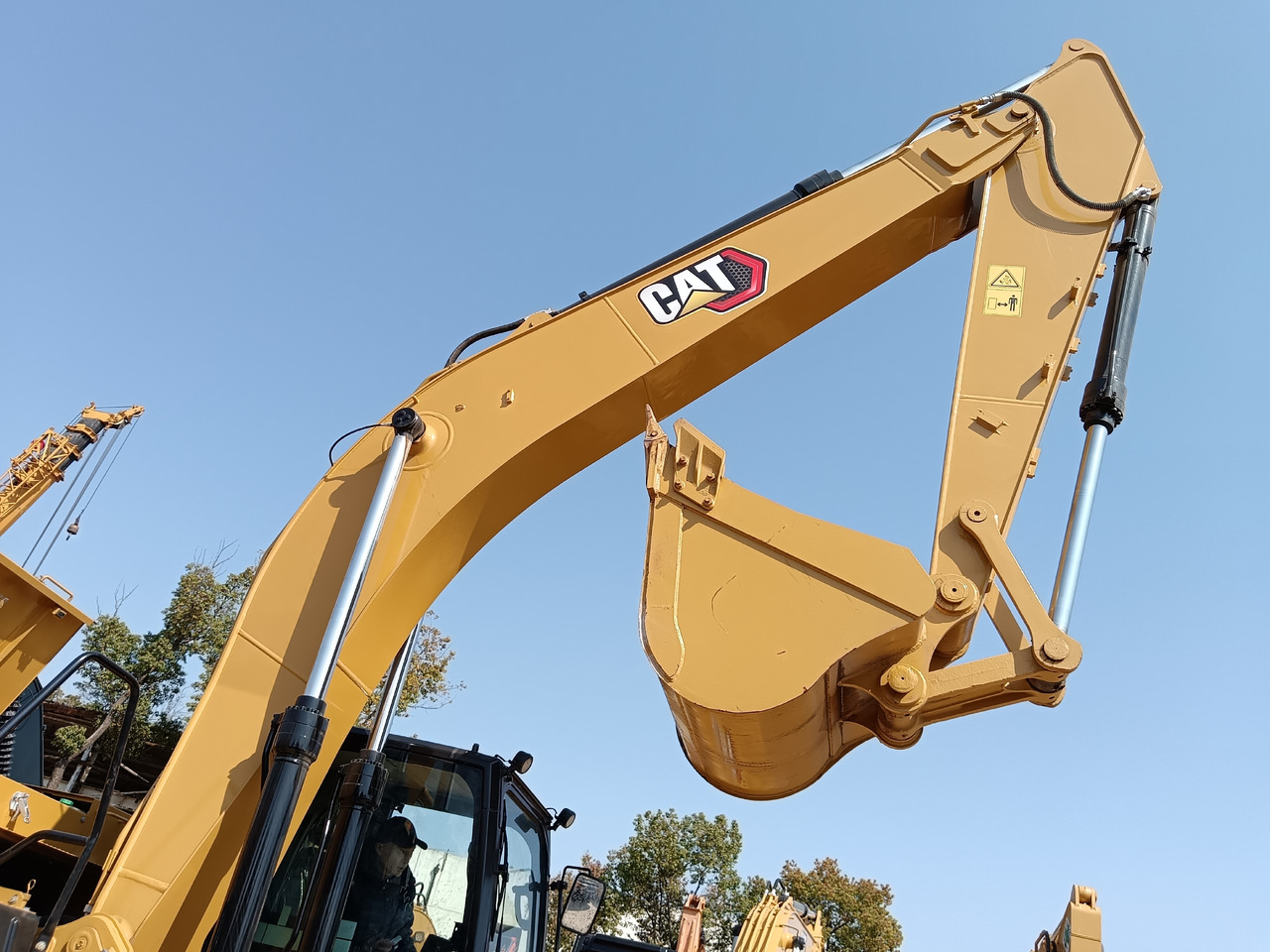 CAT 320GC 323GC 330GC 336GC 326GC - Crawler excavator: picture 3 CAT 320GC 323GC 330GC 336GC 326GC - Crawler excavator: picture 3