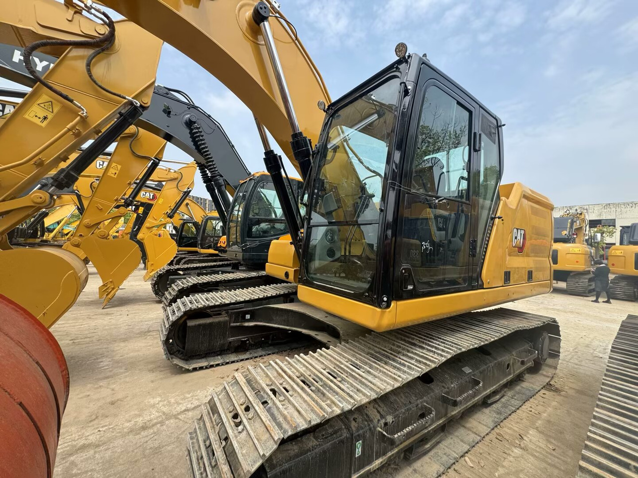 CAT 323GC 330GC 336GC - Crawler excavator: picture 1 CAT 323GC 330GC 336GC - Crawler excavator: picture 1