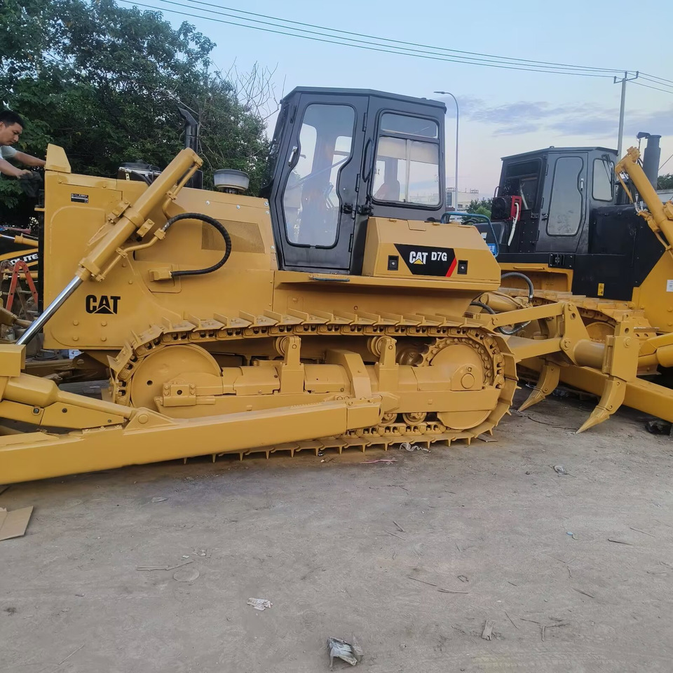 CAT D7G - Bulldozer: picture 3 CAT D7G - Bulldozer: picture 3