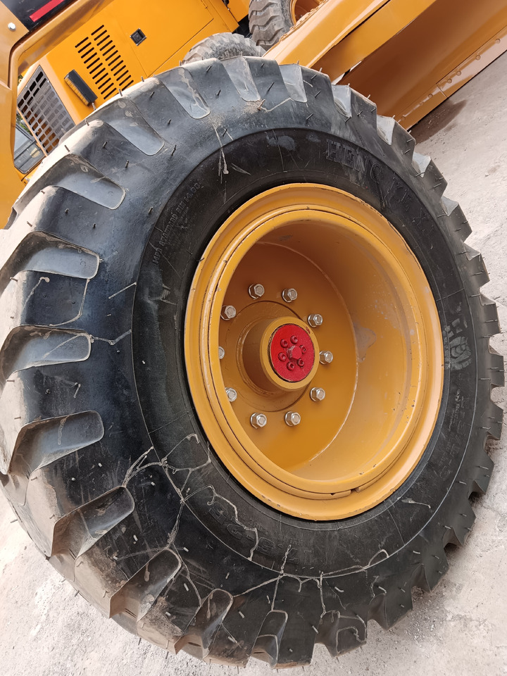 CATERPILLAR 140G - Grader: picture 4 CATERPILLAR 140G - Grader: picture 4