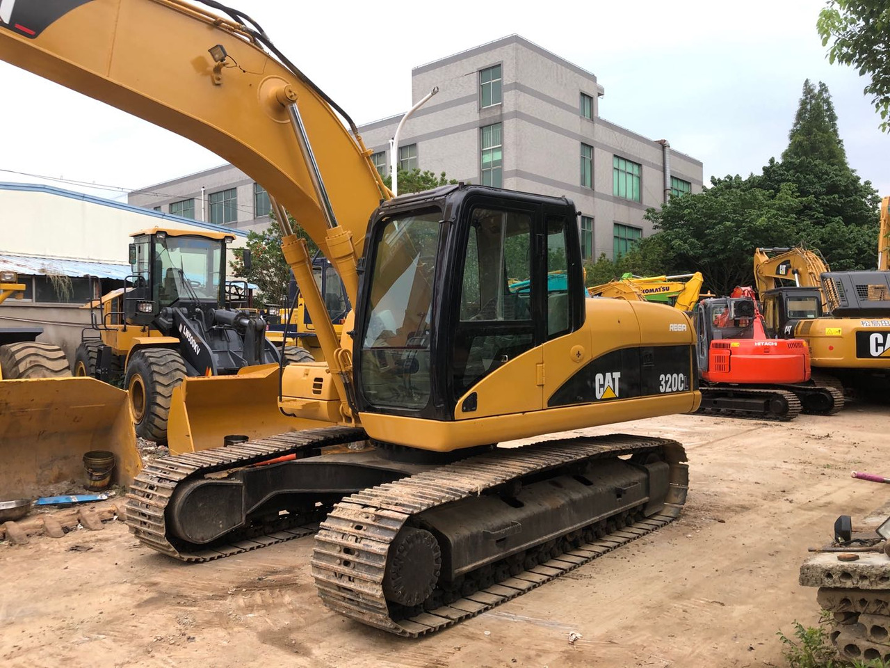 CATERPILLAR 320CL CAT - Crawler excavator: picture 1 CATERPILLAR 320CL CAT - Crawler excavator: picture 1
