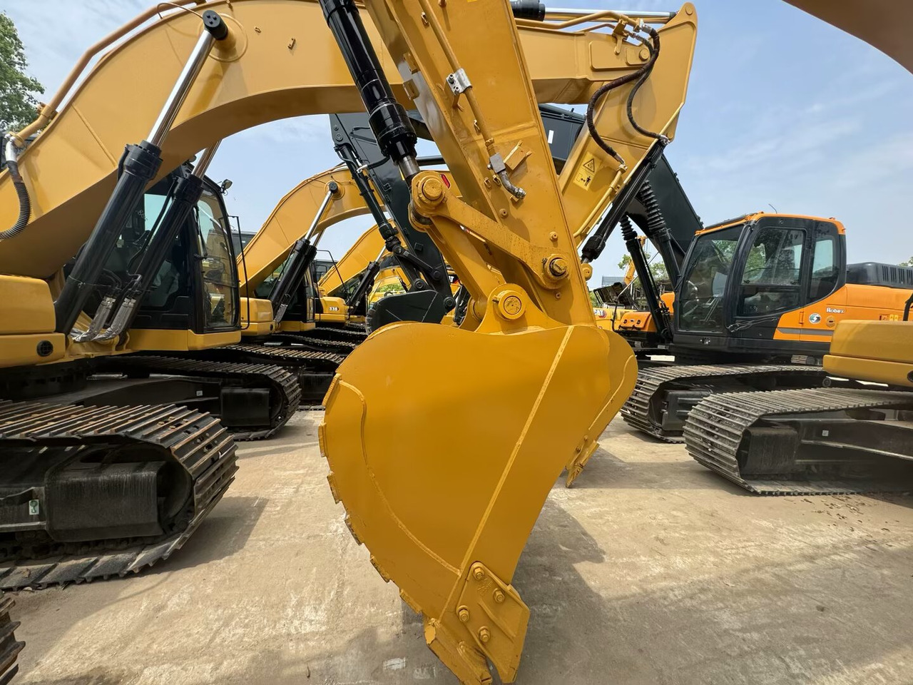 CATERPILLAR 323GC CAT 323 GC 330GC - Crawler excavator: picture 3 CATERPILLAR 323GC CAT 323 GC 330GC - Crawler excavator: picture 3