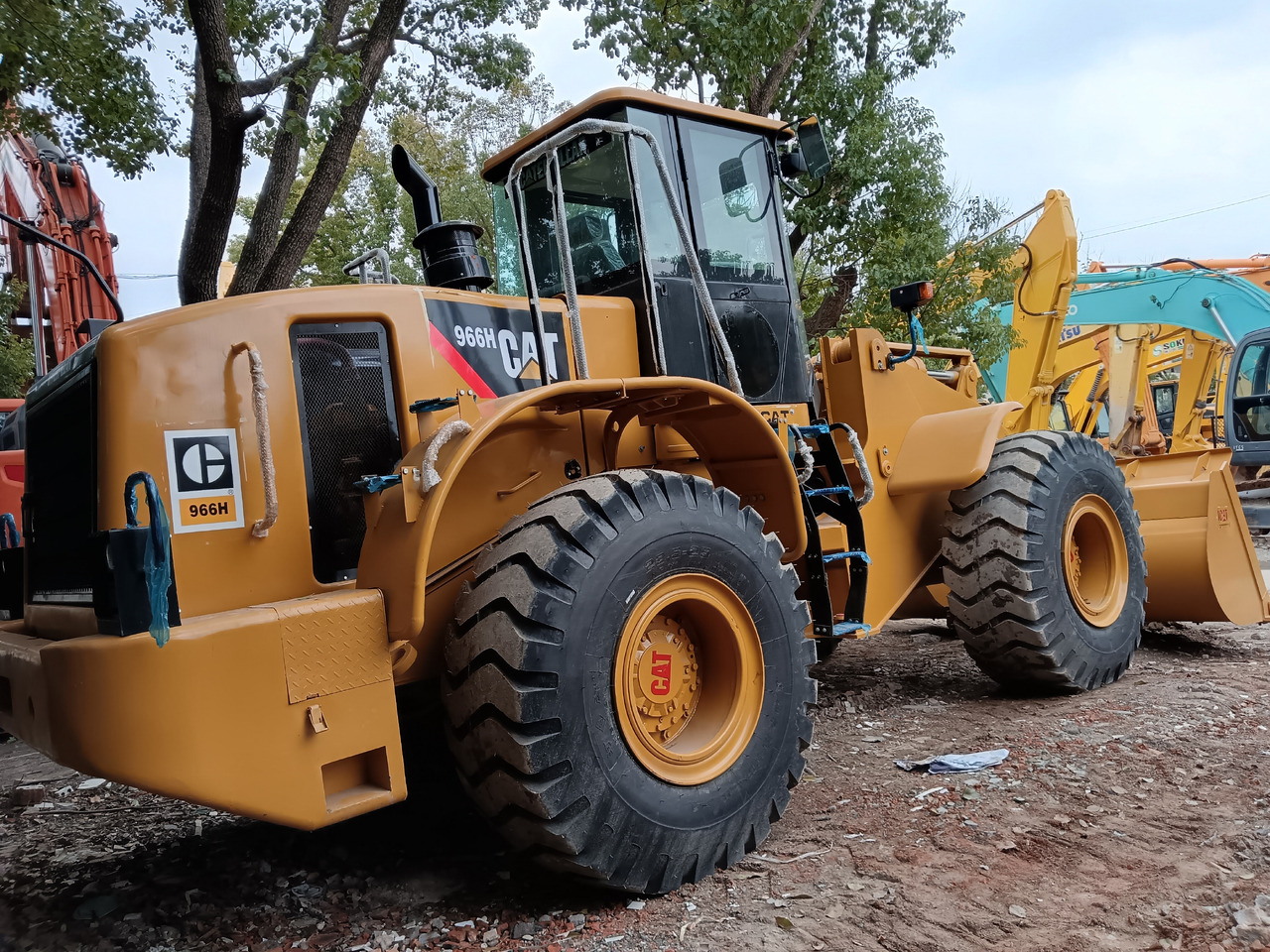 CATERPILLAR 966H CAT - Wheel loader: picture 3 CATERPILLAR 966H CAT - Wheel loader: picture 3