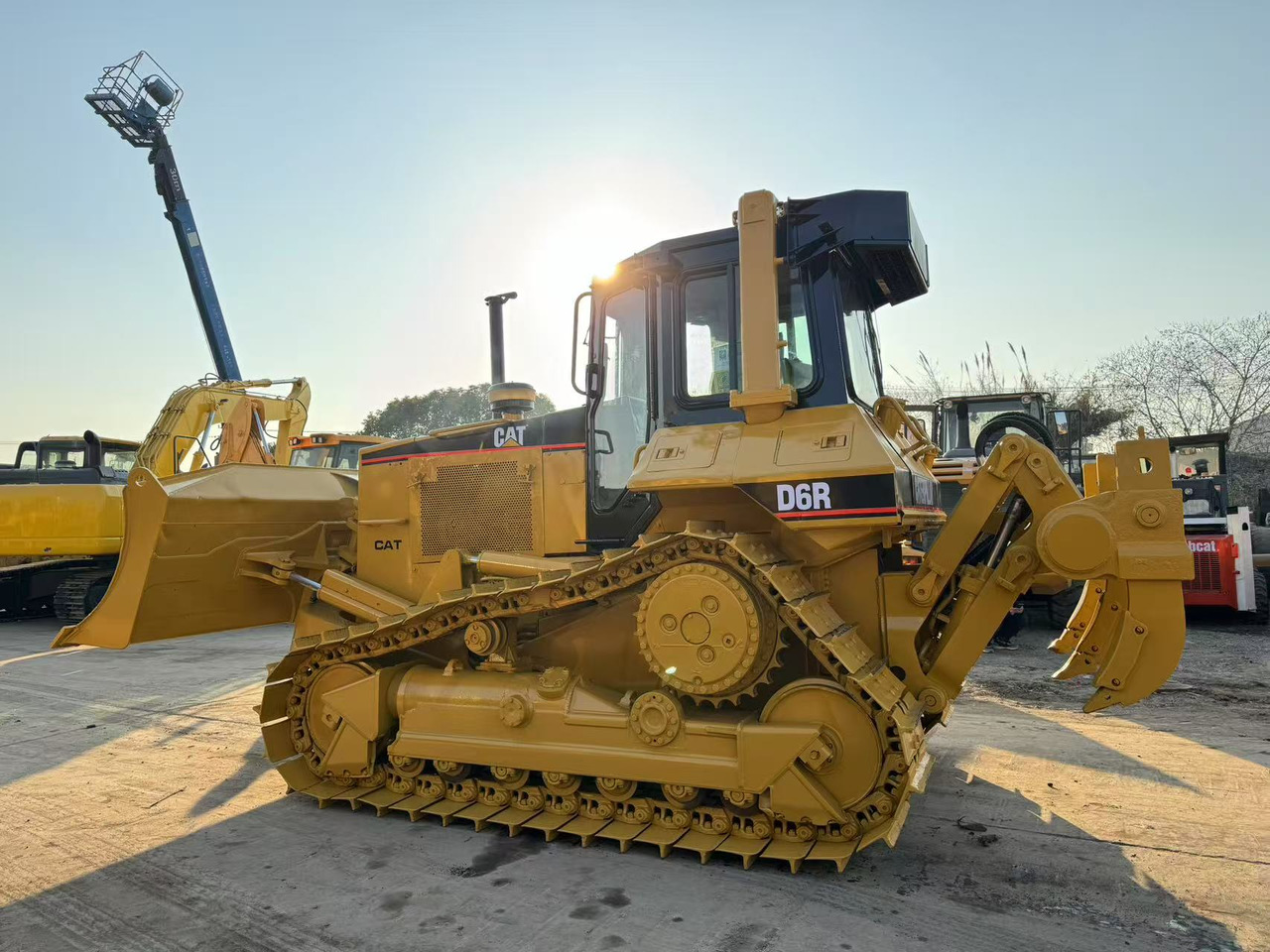 CATERPILLAR D6R CAT D 6 R D6G D7G - Bulldozer: picture 2 CATERPILLAR D6R CAT D 6 R D6G D7G - Bulldozer: picture 2