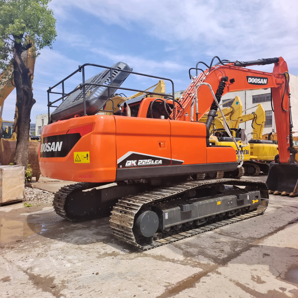 DOOSAN DX225 LCA DX225 LC - 9C - Crawler excavator: picture 3 DOOSAN DX225 LCA DX225 LC - 9C - Crawler excavator: picture 3