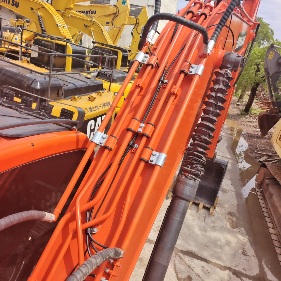 DOOSAN DX225 LCA DX225 LC - 9C - Crawler excavator: picture 2 DOOSAN DX225 LCA DX225 LC - 9C - Crawler excavator: picture 2