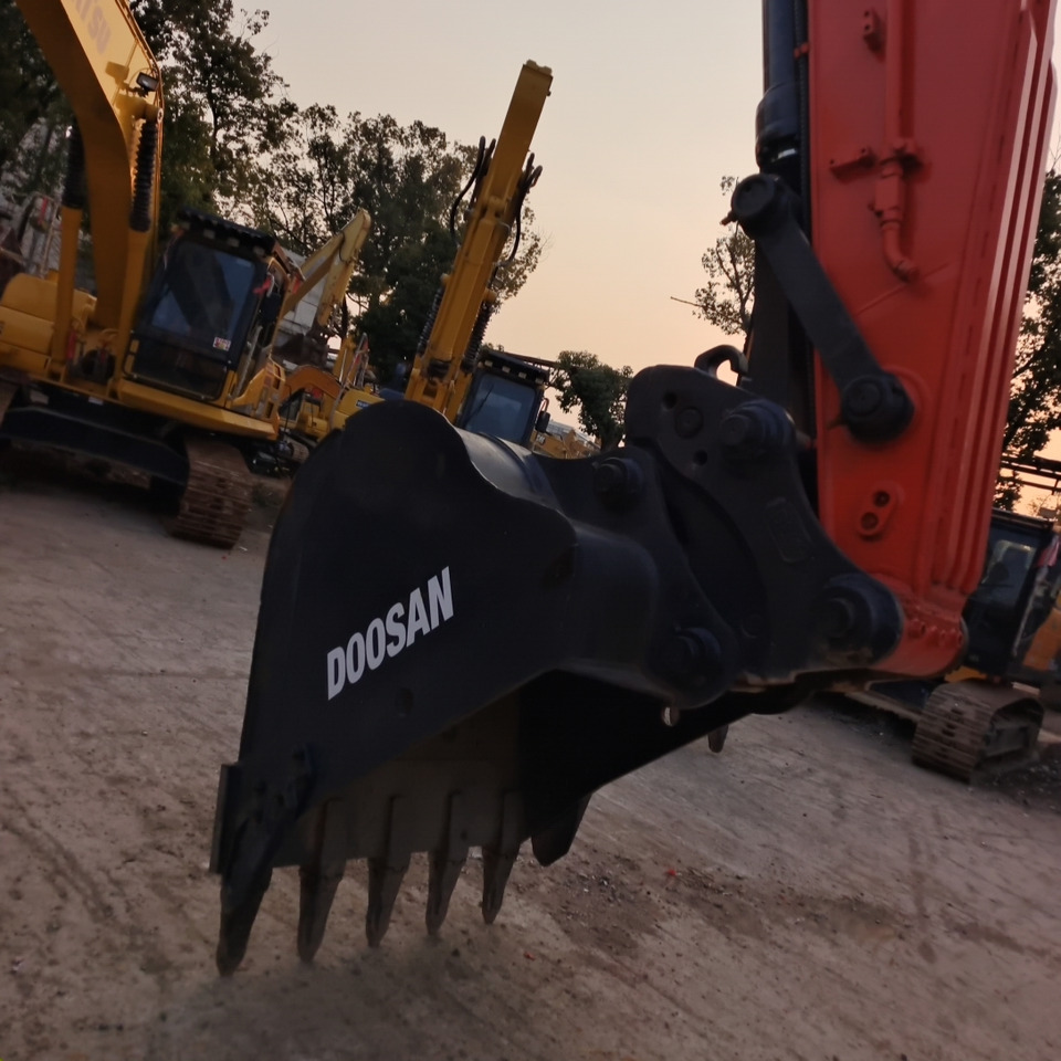 DOOSAN DX300 LC - 9C DX300LCA - Crawler excavator: picture 5 DOOSAN DX300 LC - 9C DX300LCA - Crawler excavator: picture 5