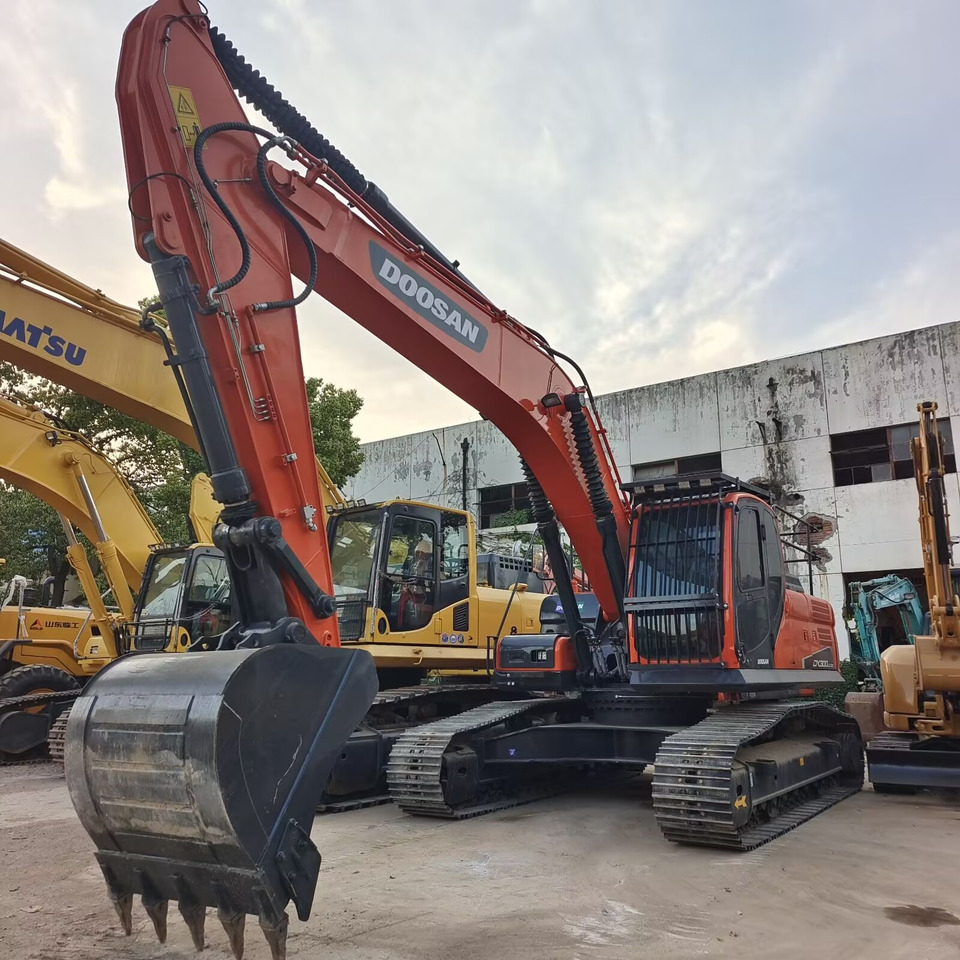 DOOSAN DX300 LC-9C DX300LCA - Crawler excavator: picture 3 DOOSAN DX300 LC-9C DX300LCA - Crawler excavator: picture 3