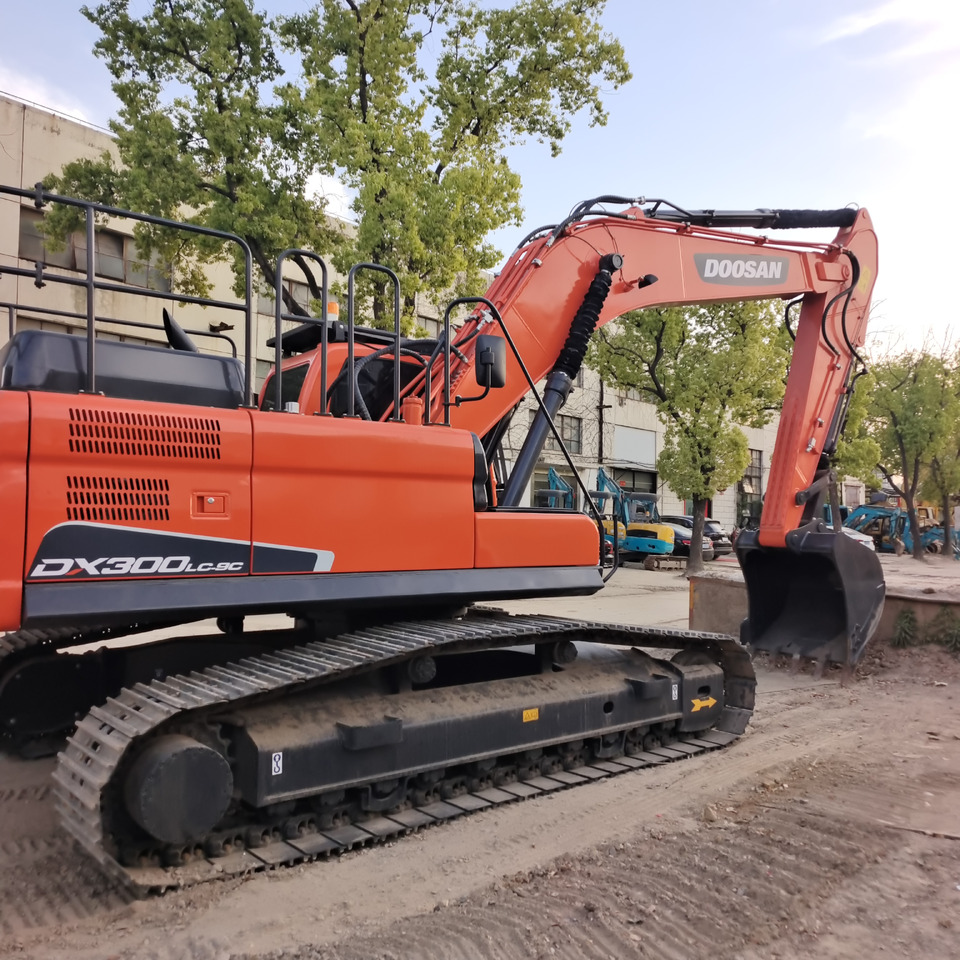 DOOSAN DX300LC-9C DX300 LCA - Crawler excavator: picture 2 DOOSAN DX300LC-9C DX300 LCA - Crawler excavator: picture 2
