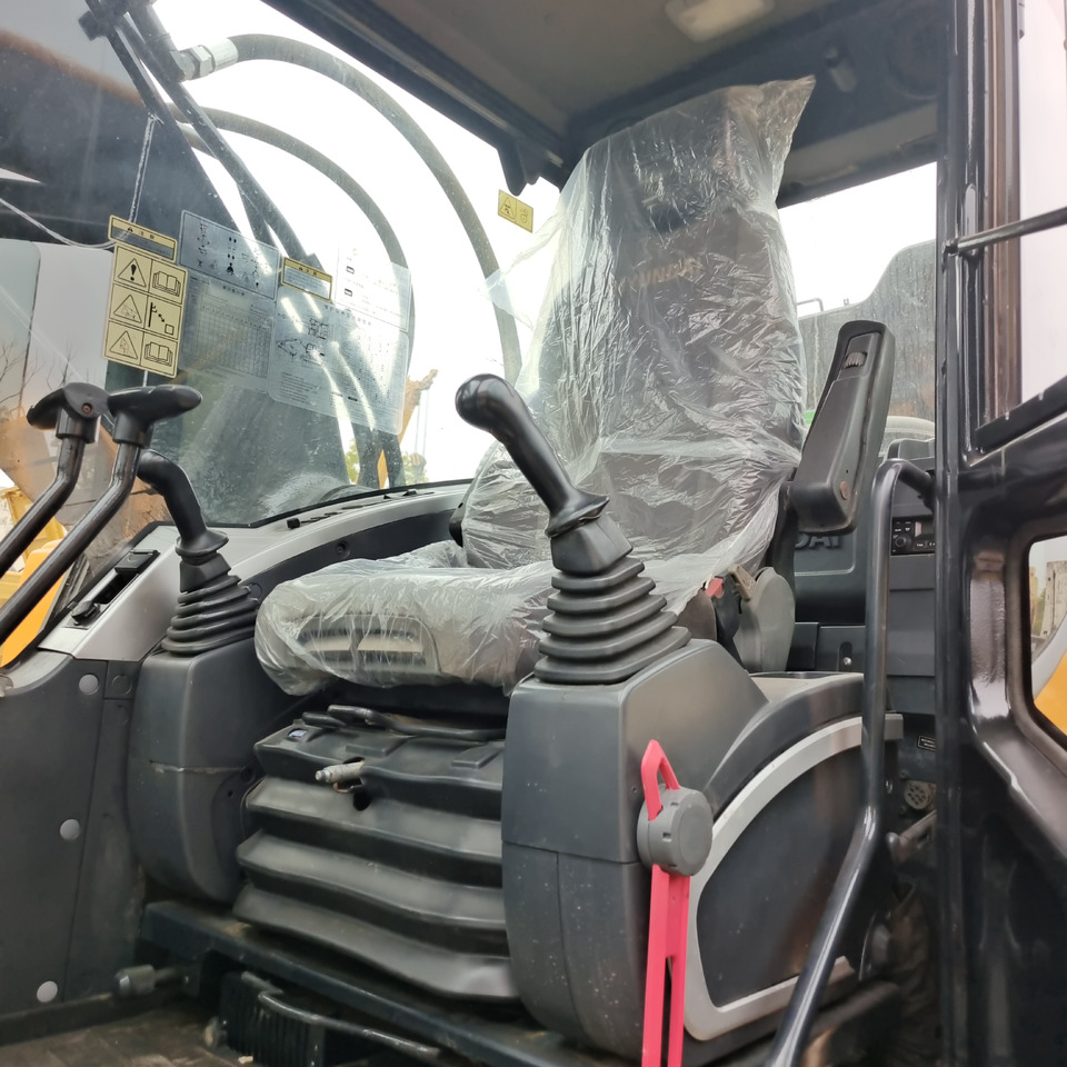 Crawler excavator HYUNDAI 330LC-9S 330 LC - 9S: picture 8