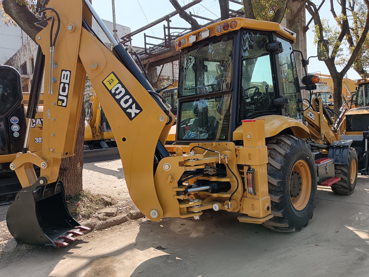 JCB 3CX - Backhoe loader: picture 1 JCB 3CX - Backhoe loader: picture 1