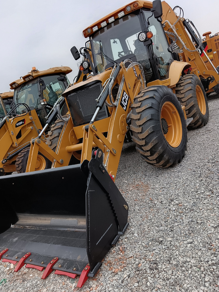 JCB 4CX - Backhoe loader: picture 4 JCB 4CX - Backhoe loader: picture 4