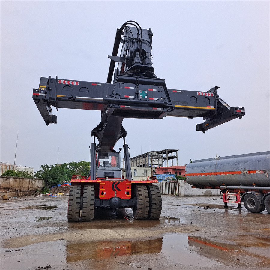 KALMAR DRF 450 45 TON REACH STACKER - Reach stacker: picture 2 KALMAR DRF 450 45 TON REACH STACKER - Reach stacker: picture 2