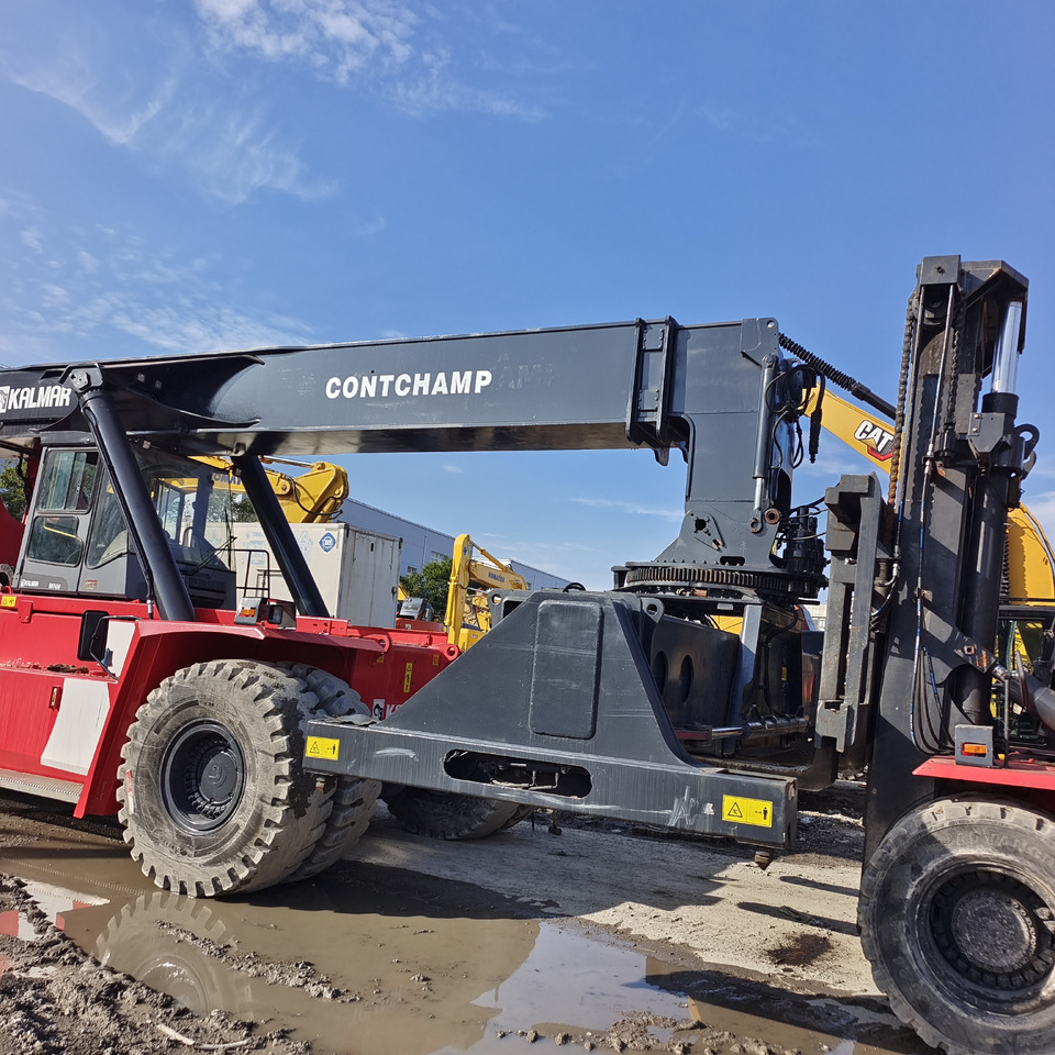 KALMAR DRT450 DRF DRD DRS 450 45 TON - Reach stacker: picture 5 KALMAR DRT450 DRF DRD DRS 450 45 TON - Reach stacker: picture 5