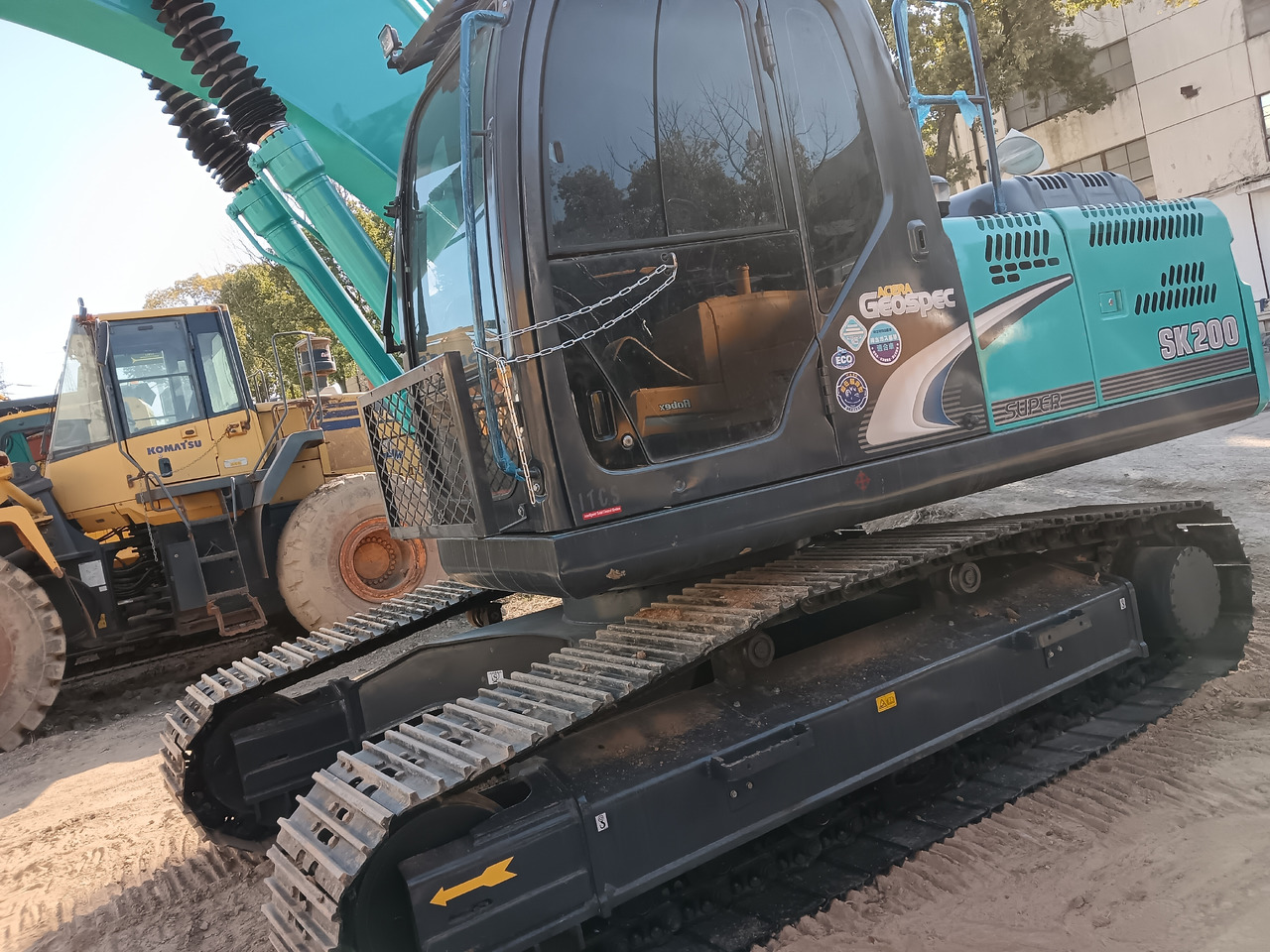 KOBELCO SK200-8 - Crawler excavator: picture 1 KOBELCO SK200-8 - Crawler excavator: picture 1