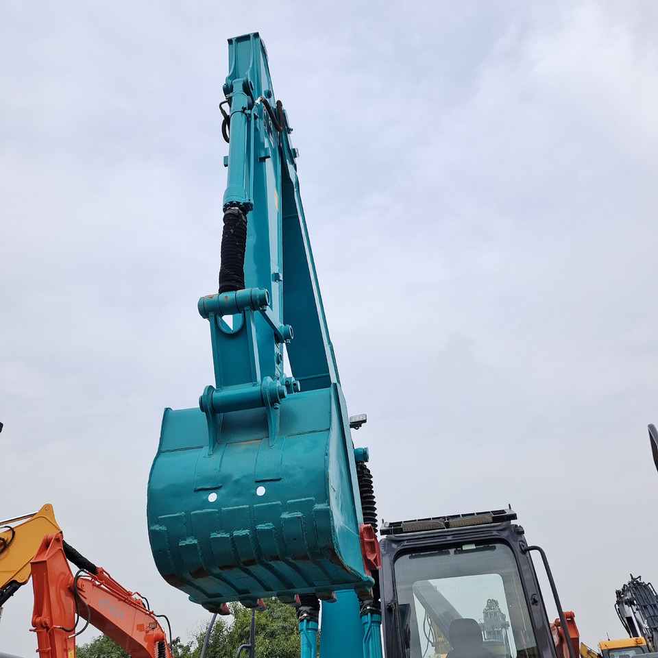 KOBELCO SK200 - 8 SK200-8 - Crawler excavator: picture 5 KOBELCO SK200 - 8 SK200-8 - Crawler excavator: picture 5