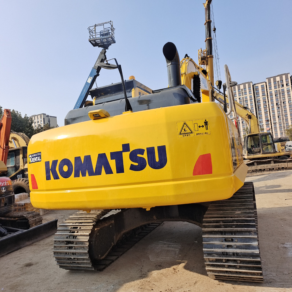 KOMATSU PC200-8 - Crawler excavator: picture 4 KOMATSU PC200-8 - Crawler excavator: picture 4