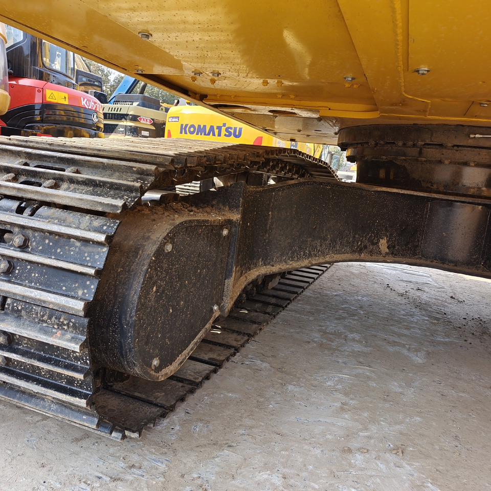 KOMATSU PC200-8 - Crawler excavator: picture 5 KOMATSU PC200-8 - Crawler excavator: picture 5