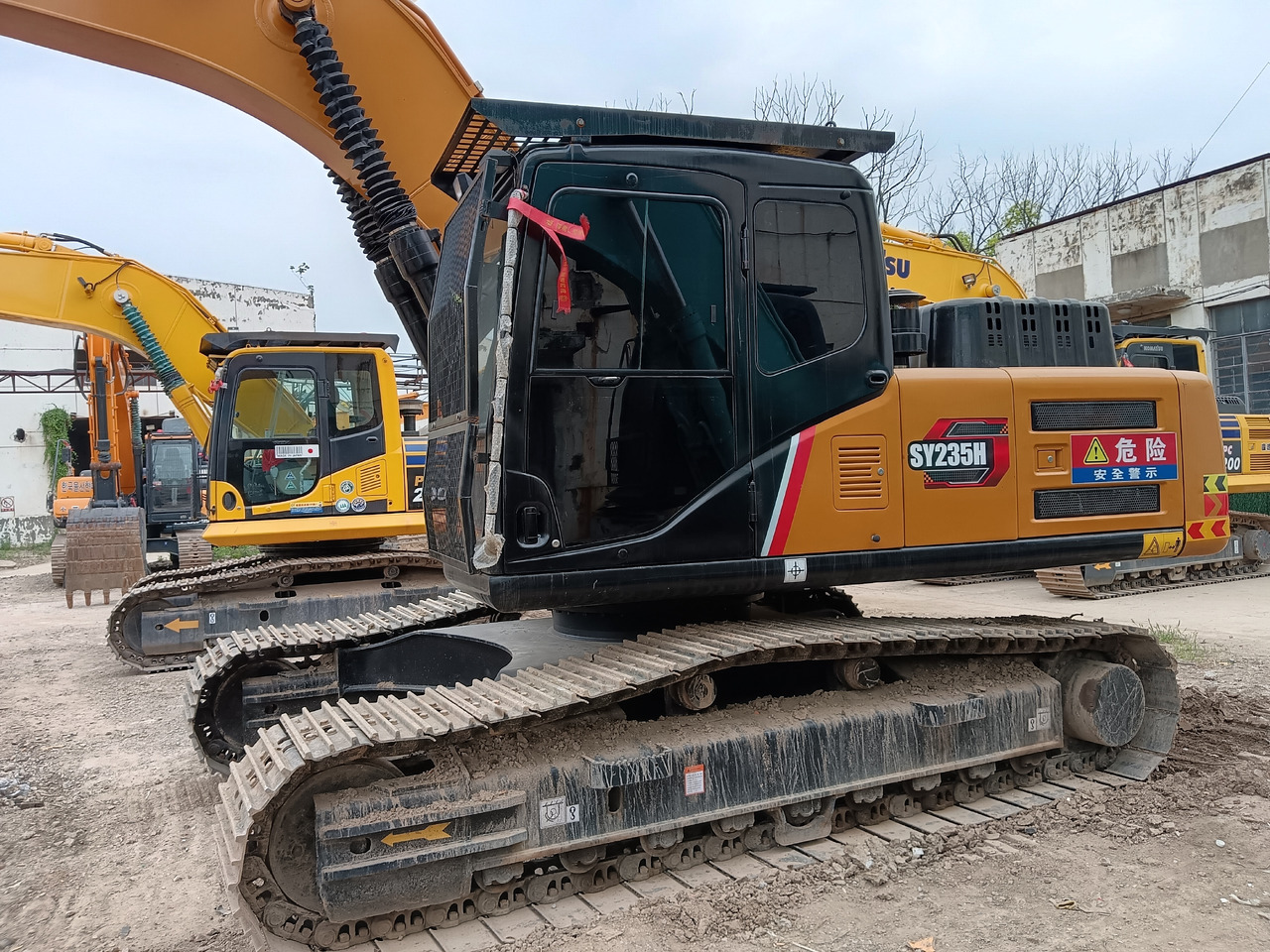SANY SY 235H - Crawler excavator: picture 1 SANY SY 235H - Crawler excavator: picture 1