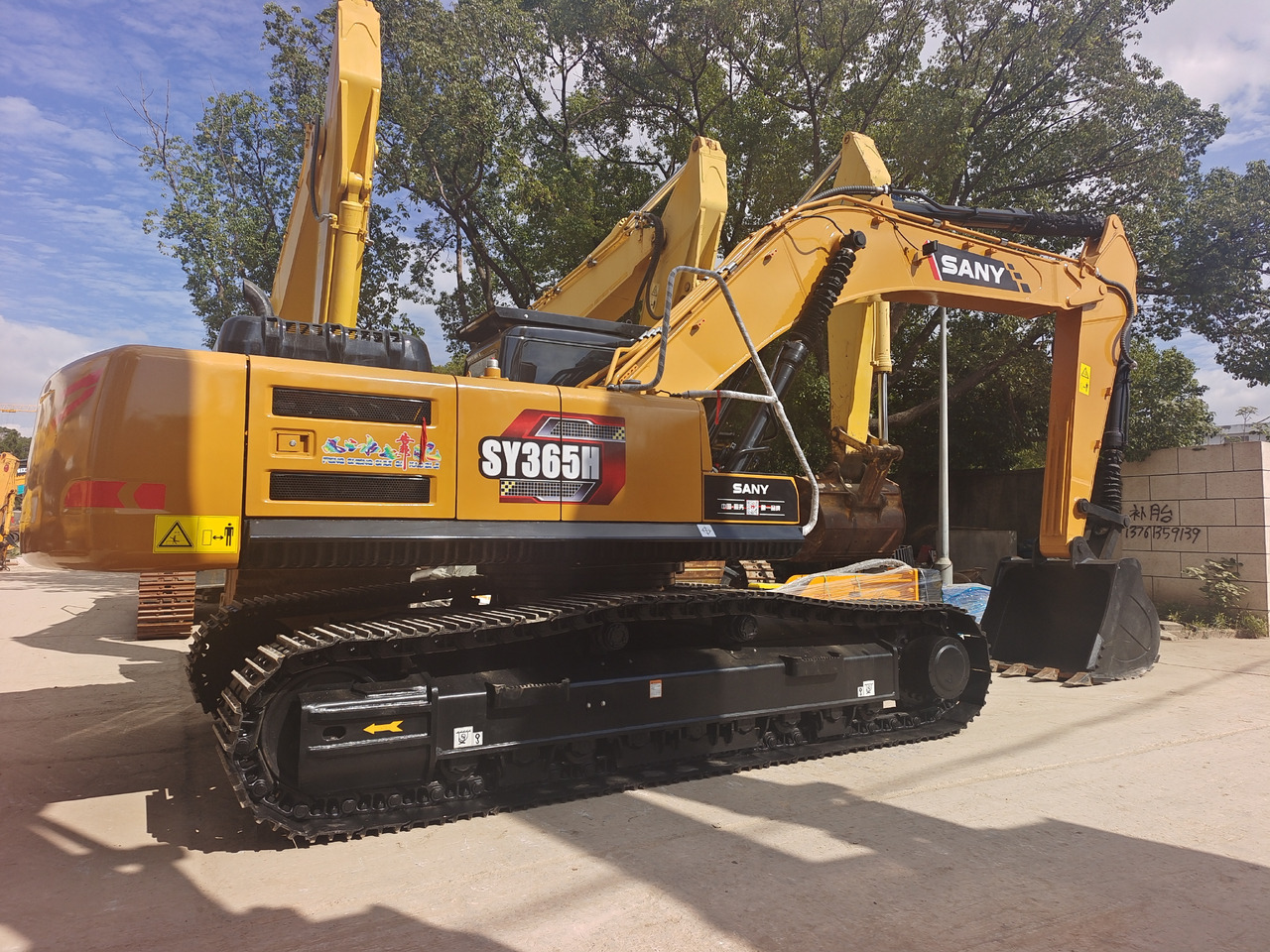 SANY SY 365H - Crawler excavator: picture 1 SANY SY 365H - Crawler excavator: picture 1