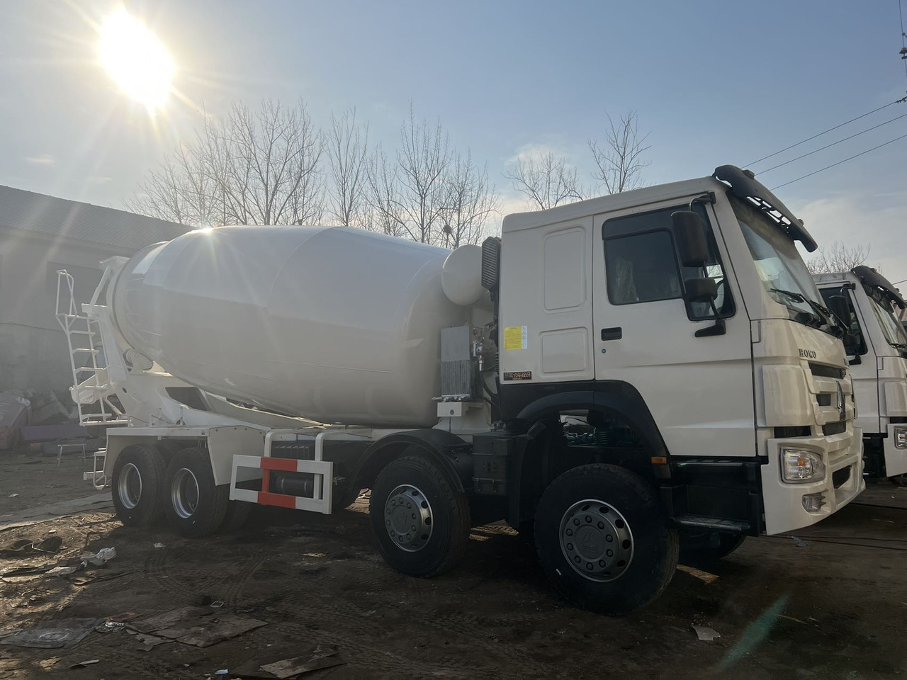 SINOTRUK HOWO 16 CBM CAPACITY - Concrete mixer truck: picture 4 SINOTRUK HOWO 16 CBM CAPACITY - Concrete mixer truck: picture 4