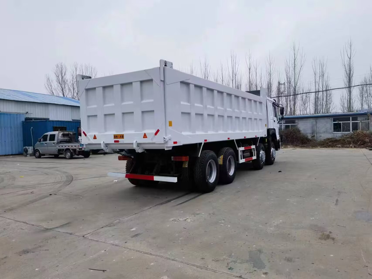 SINOTRUK HOWO 8*4 6*4 371 375 380 400 420 460 HP DUMP TRUCK - Tipper: picture 4 SINOTRUK HOWO 8*4 6*4 371 375 380 400 420 460 HP DUMP TRUCK - Tipper: picture 4