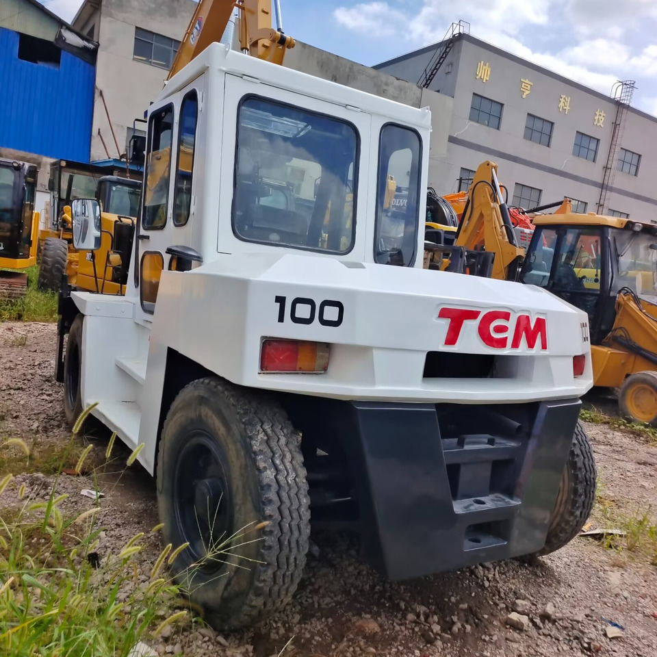 TCM FD100 10 TON - Reach stacker: picture 1 TCM FD100 10 TON - Reach stacker: picture 1
