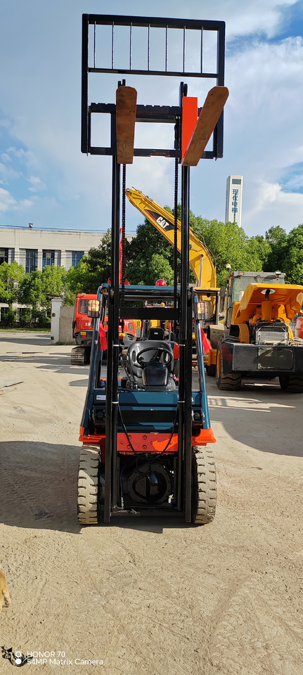 TOYOTA FD35 - Forklift: picture 5 TOYOTA FD35 - Forklift: picture 5