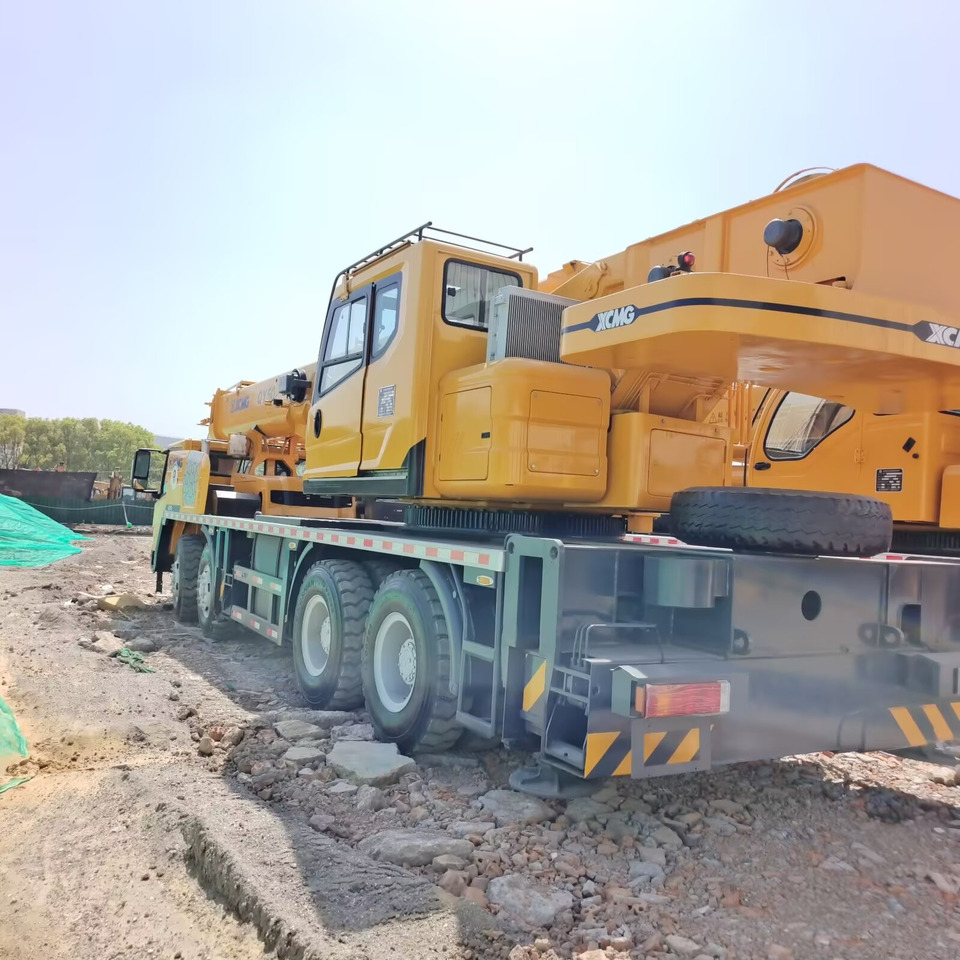 XCMG QY50KC 50 TON TRUCK CRANE - Mobile crane: picture 4 XCMG QY50KC 50 TON TRUCK CRANE - Mobile crane: picture 4