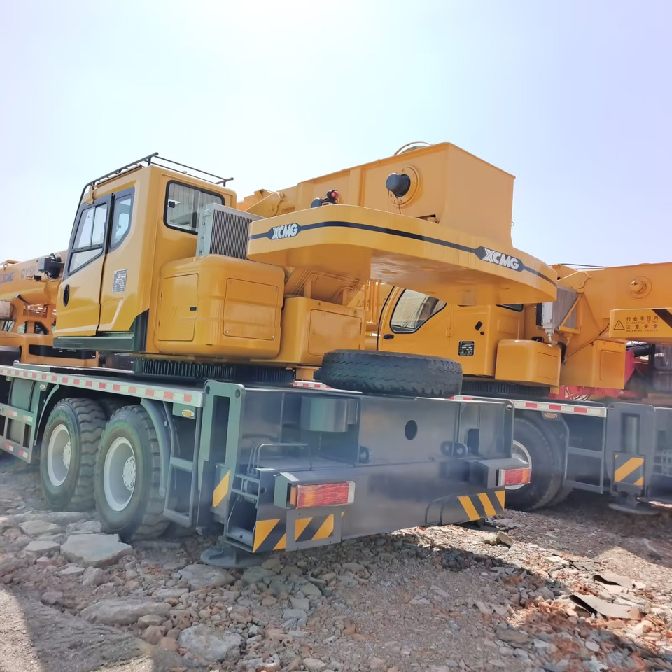 XCMG QY50KC 50 TON TRUCK CRANE - Mobile crane: picture 2 XCMG QY50KC 50 TON TRUCK CRANE - Mobile crane: picture 2