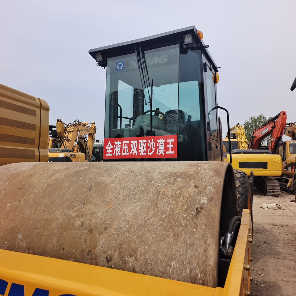 XCMG XS 143J - Road roller: picture 1 XCMG XS 143J - Road roller: picture 1