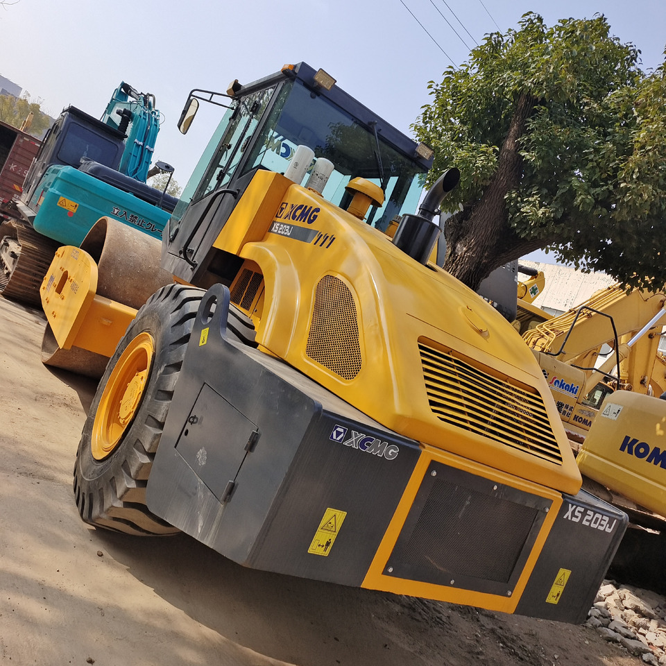 XCMG XS 203J - Road roller: picture 3 XCMG XS 203J - Road roller: picture 3