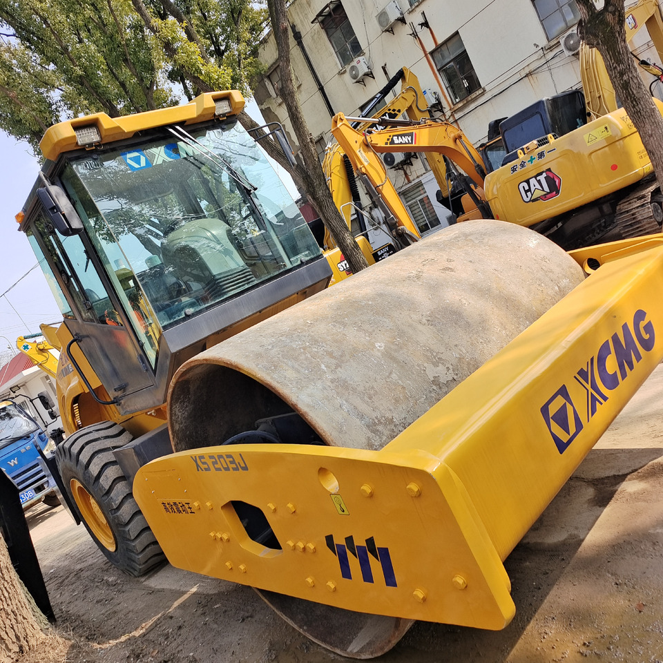 XCMG XS 203J - Road roller: picture 5 XCMG XS 203J - Road roller: picture 5