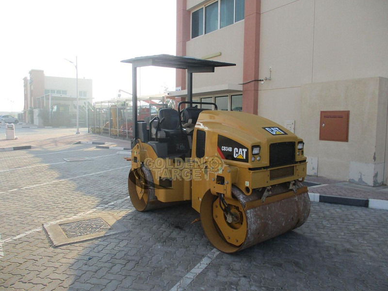 Caterpillar CB34B Tandem Roller - Farm roller: picture 1 Caterpillar CB34B Tandem Roller - Farm roller: picture 1