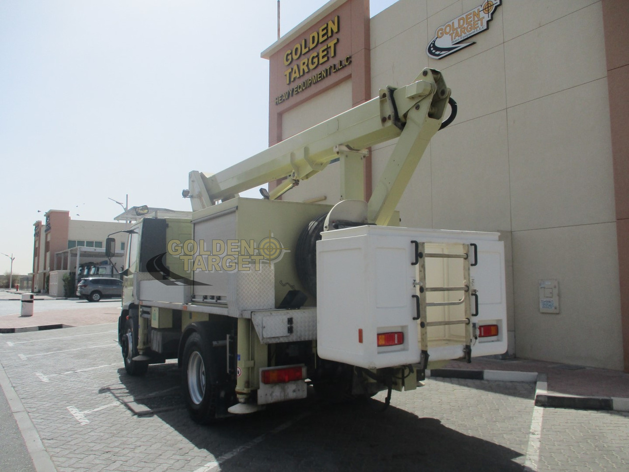 Iveco EURO CARGO 180E28 4x2 PALFINGER P180 Manlift - Truck mounted aerial platform: picture 4 Iveco EURO CARGO 180E28 4x2 PALFINGER P180 Manlift - Truck mounted aerial platform: picture 4