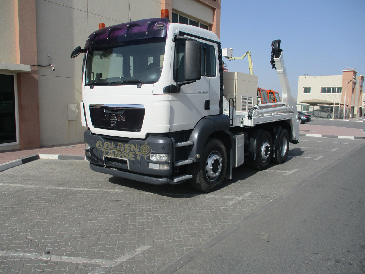 MAN TGS 26.360 6x2 Skip Loader - Skip loader truck: picture 2 MAN TGS 26.360 6x2 Skip Loader - Skip loader truck: picture 2