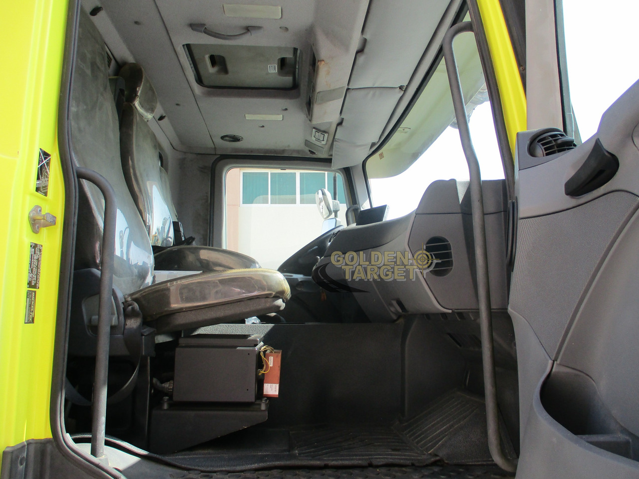 Fire truck Mercedes ACTROS 4140 8x4 METZ P56 Fire Truck: picture 13