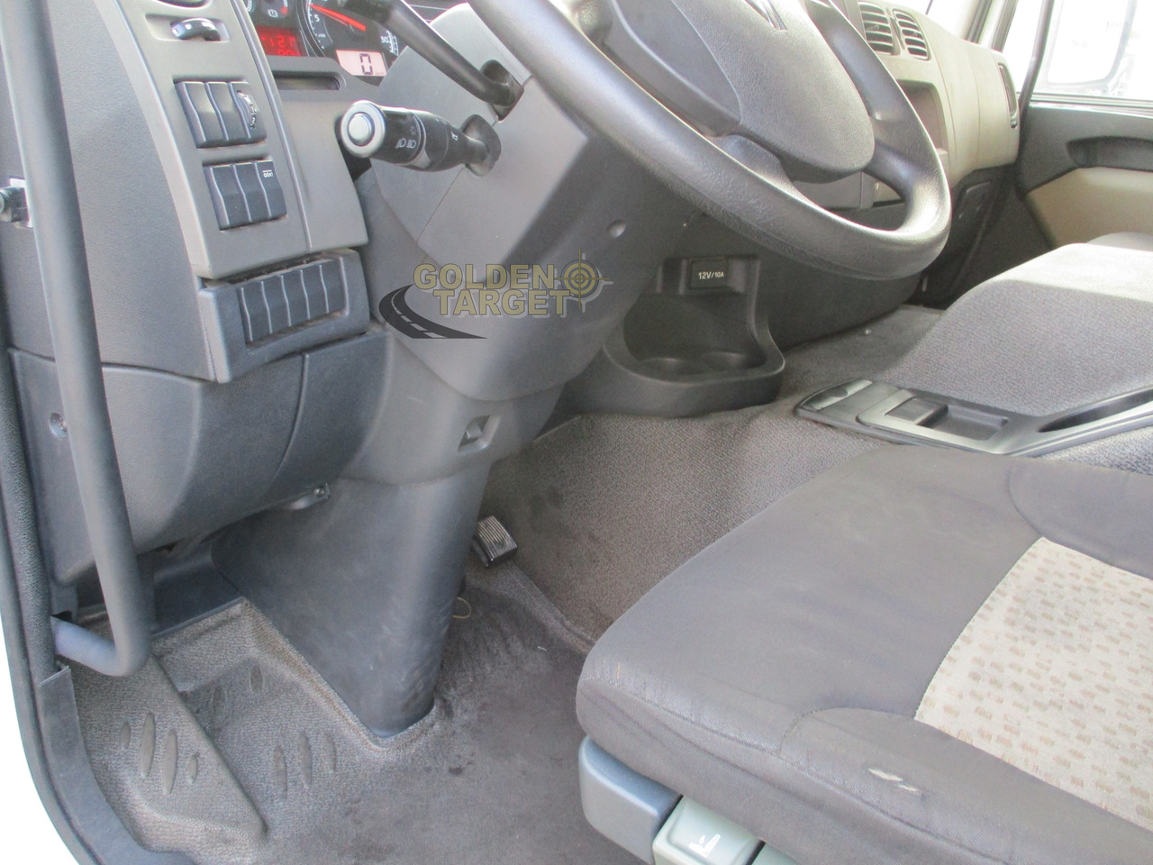 Crane truck RENAULT Kerax 380 6×4 Crane Truck: picture 18