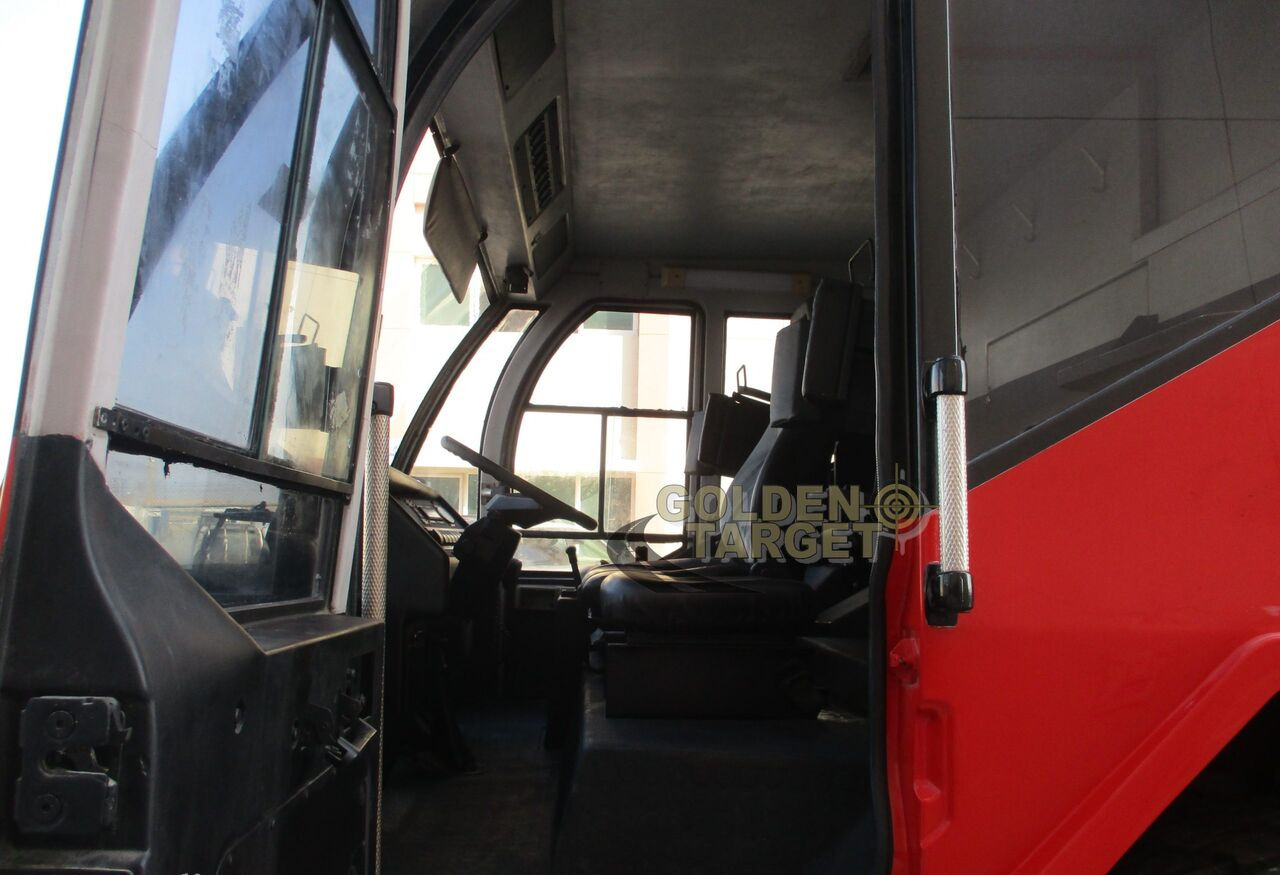 Fire truck Reynold Boughton Barracuda 4x4 Airport Fire Truck: picture 16