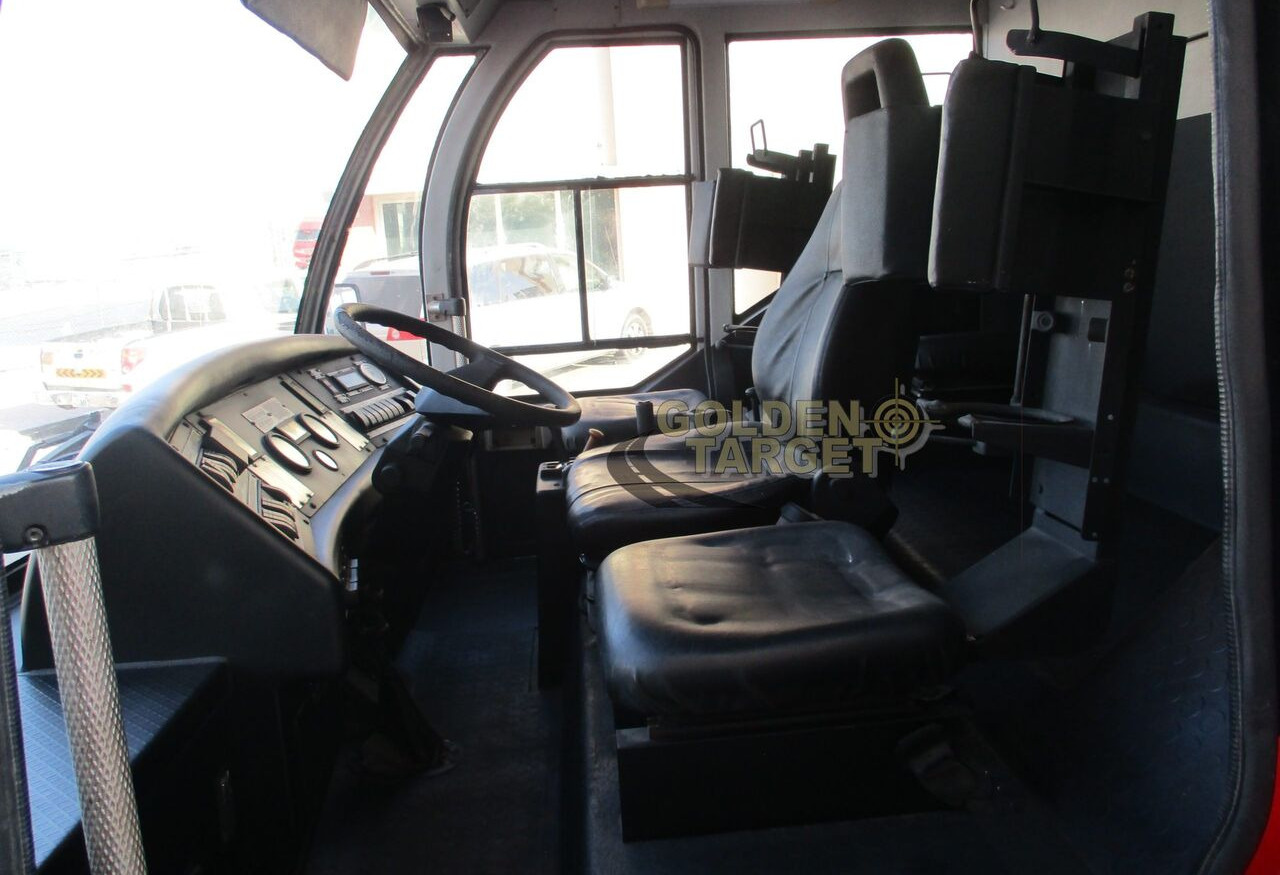 Fire truck Reynold Boughton Barracuda 4x4 Airport Fire Truck: picture 17