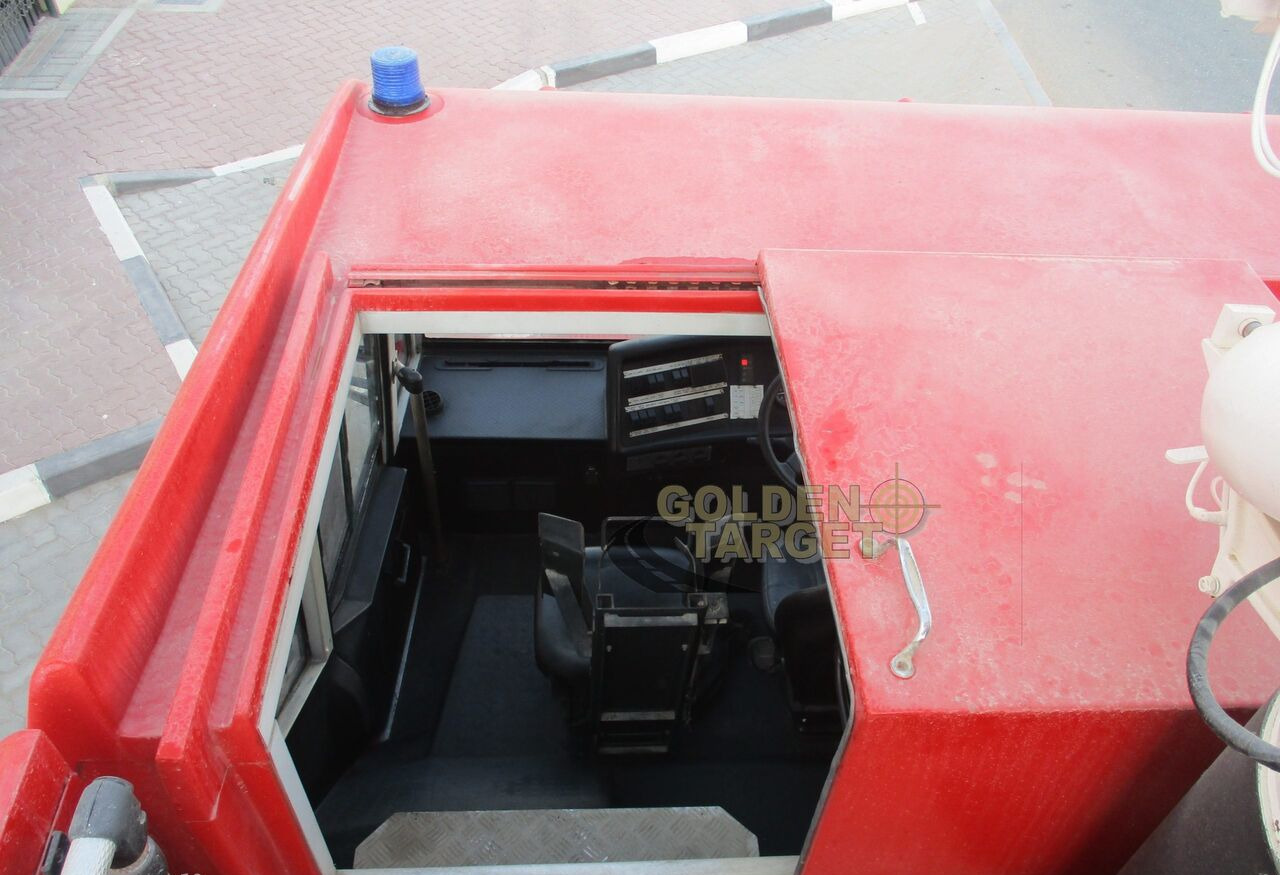 Fire truck Reynold Boughton Barracuda 4x4 Airport Fire Truck: picture 11