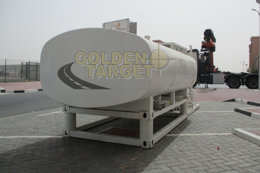 WATER TANK - Storage tank: picture 3 WATER TANK - Storage tank: picture 3