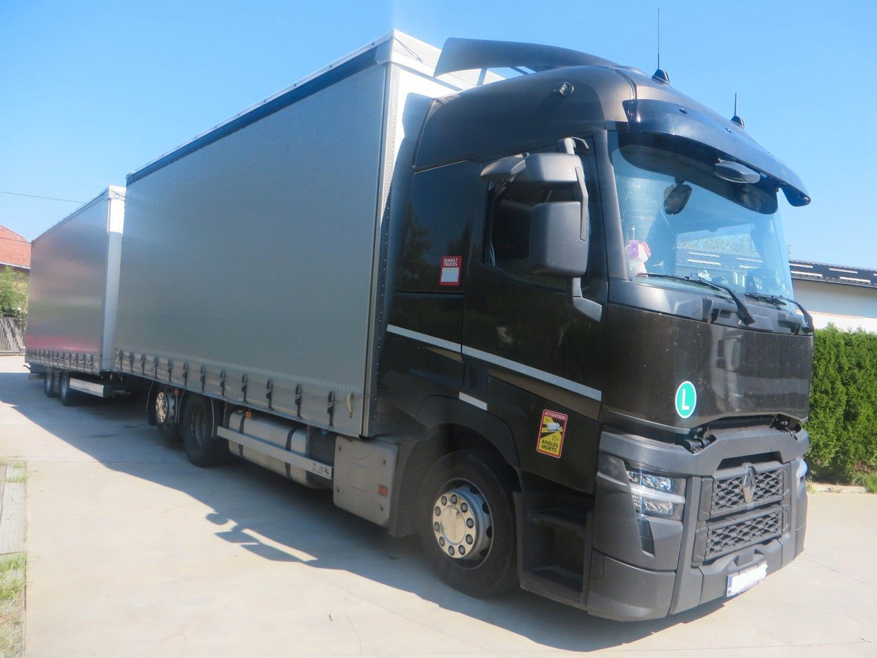 Renault T480 SC 6x2 tandem jumbo 116m3 - Curtainsider truck: picture 2 Renault T480 SC 6x2 tandem jumbo 116m3 - Curtainsider truck: picture 2