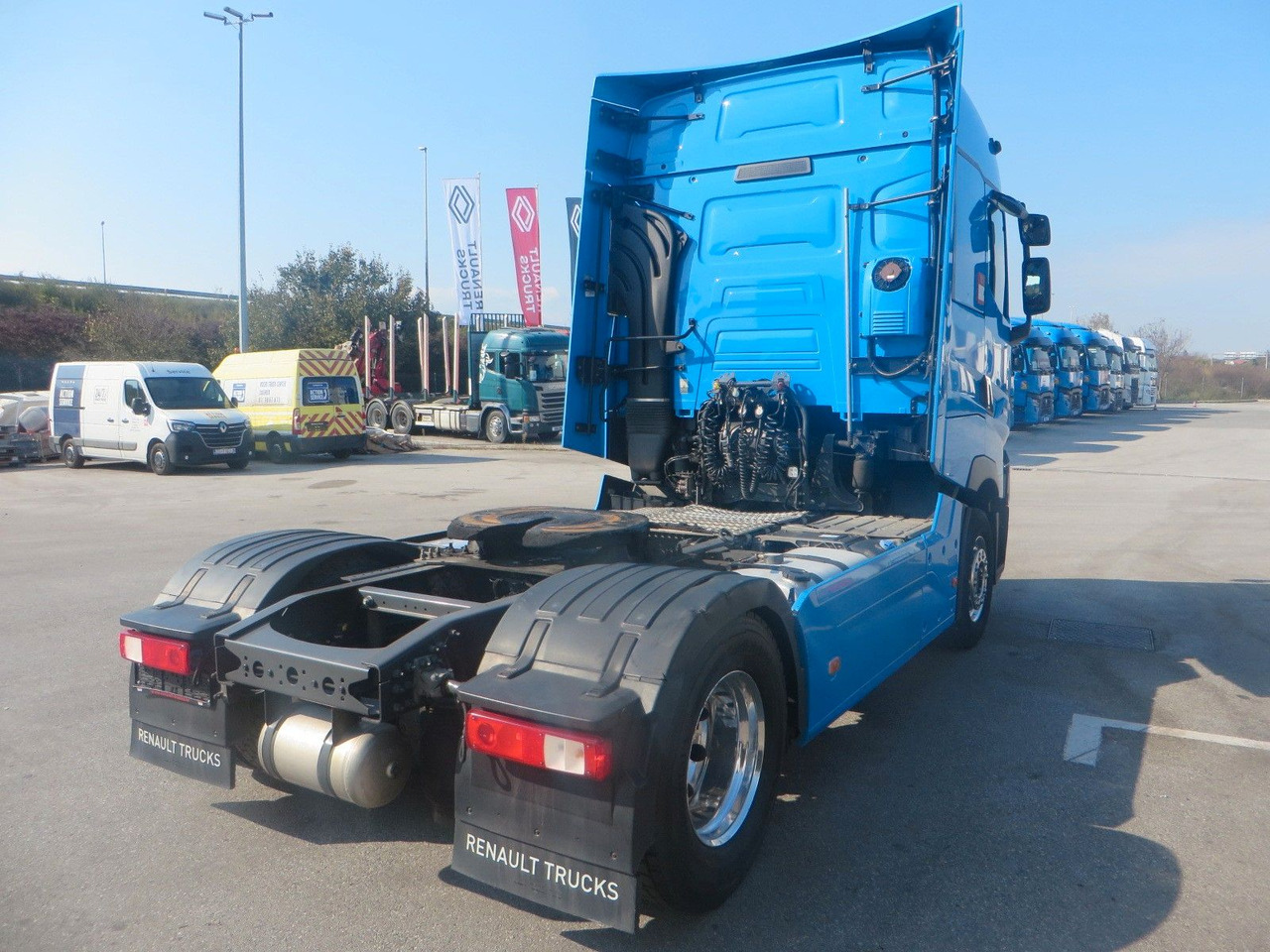 Renault T520 HSC 4x2Tractor - Tractor unit: picture 3 Renault T520 HSC 4x2Tractor - Tractor unit: picture 3