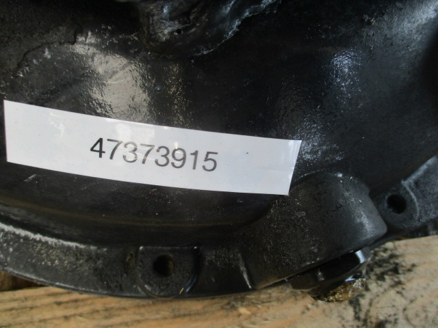 New Holland BB 1290 Plus - Attachment for Farm tractor: picture 5 New Holland BB 1290 Plus - Attachment for Farm tractor: picture 5