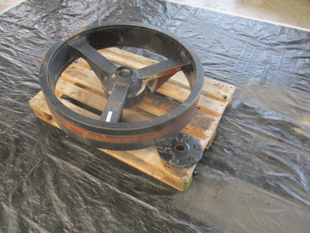 New Holland BB 1290 Plus - Attachment for Farm tractor: picture 2 New Holland BB 1290 Plus - Attachment for Farm tractor: picture 2